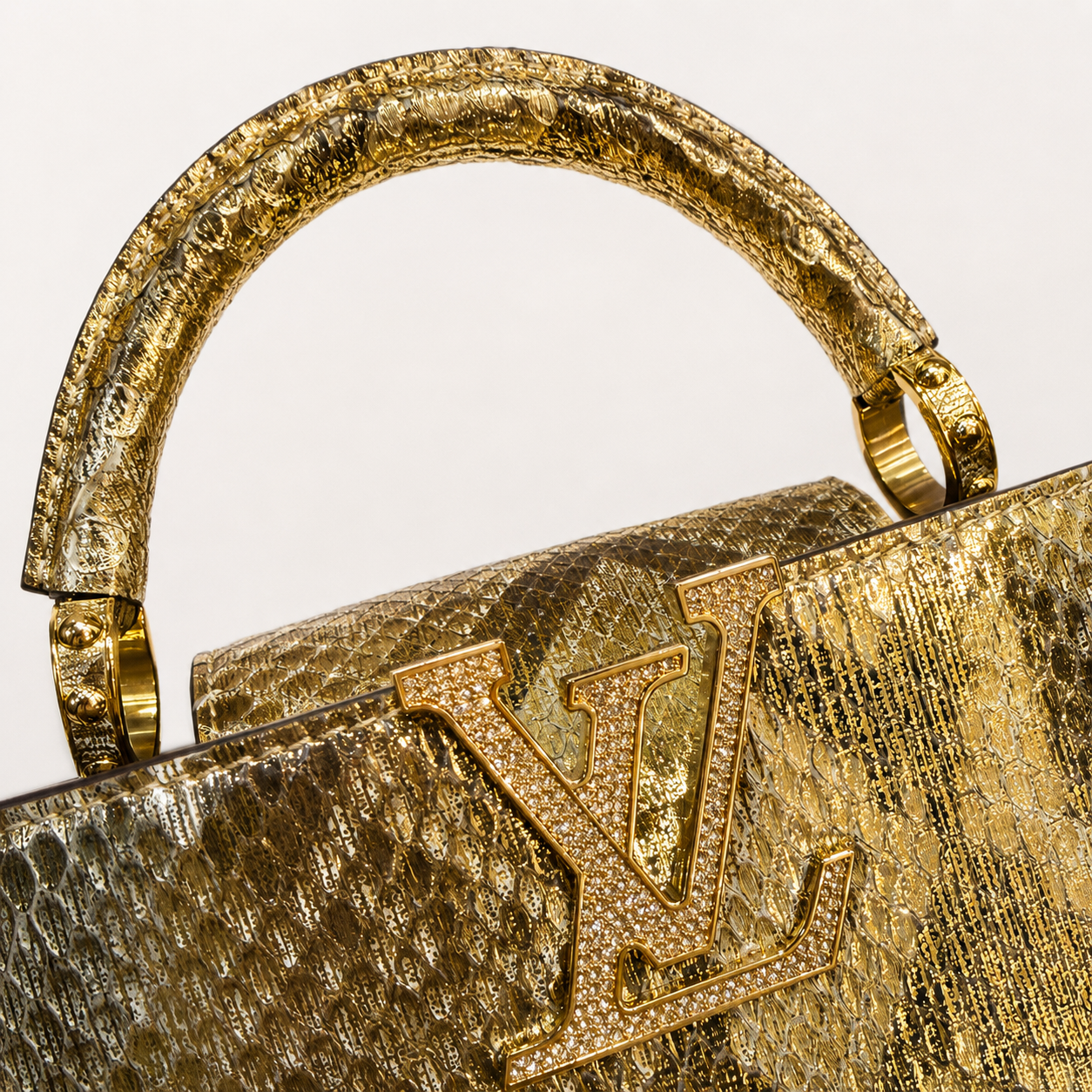 Louis Vuitton – Capucine