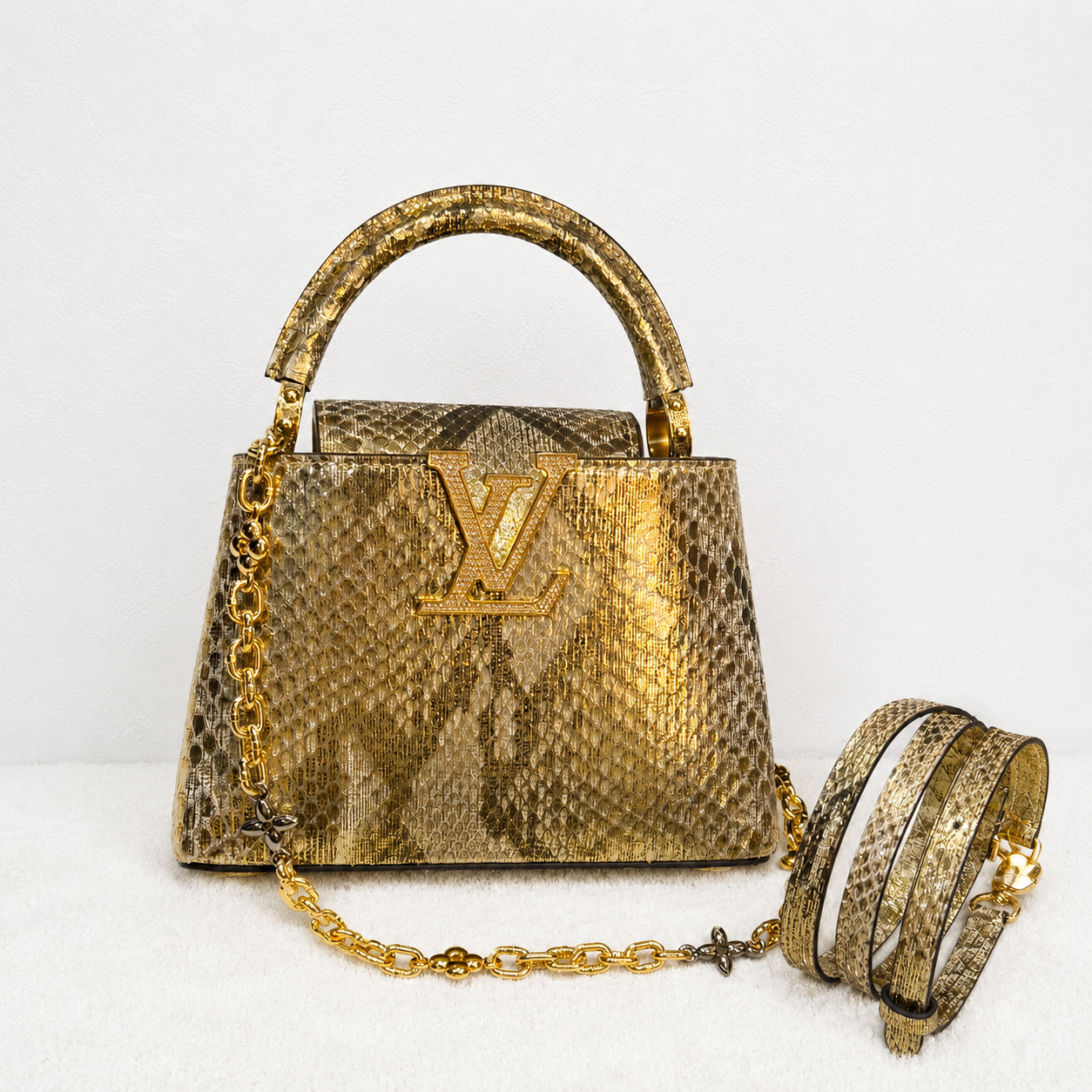 Louis Vuitton - Capucine
