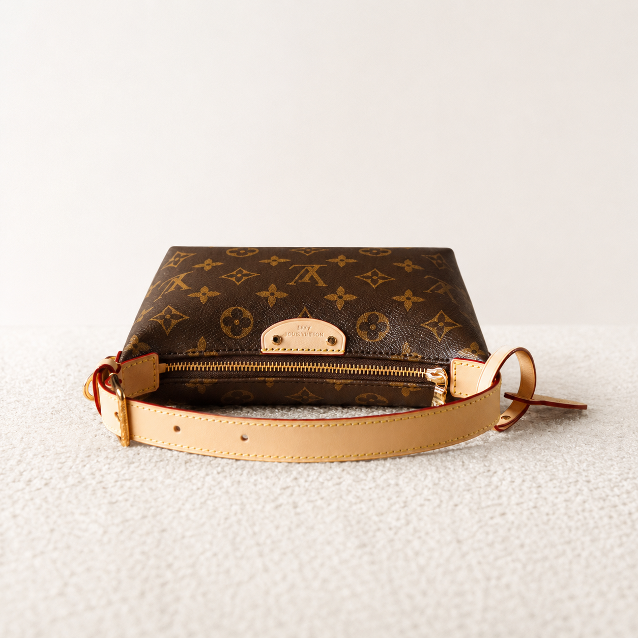Louis Vuitton – Pochette Hills