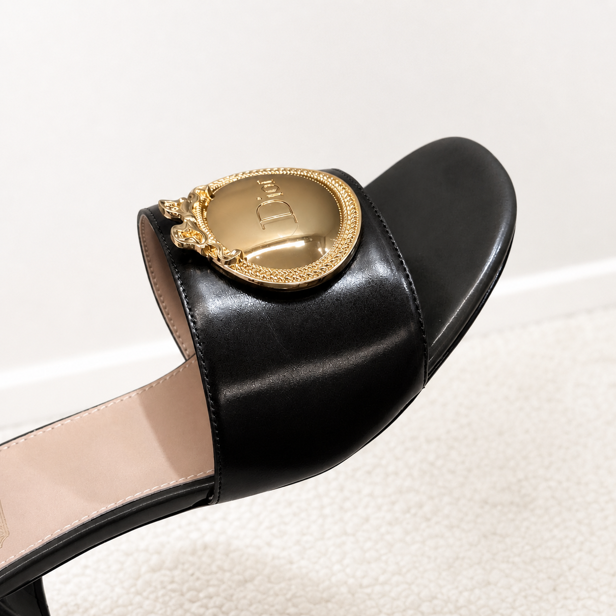 Dior – shoes