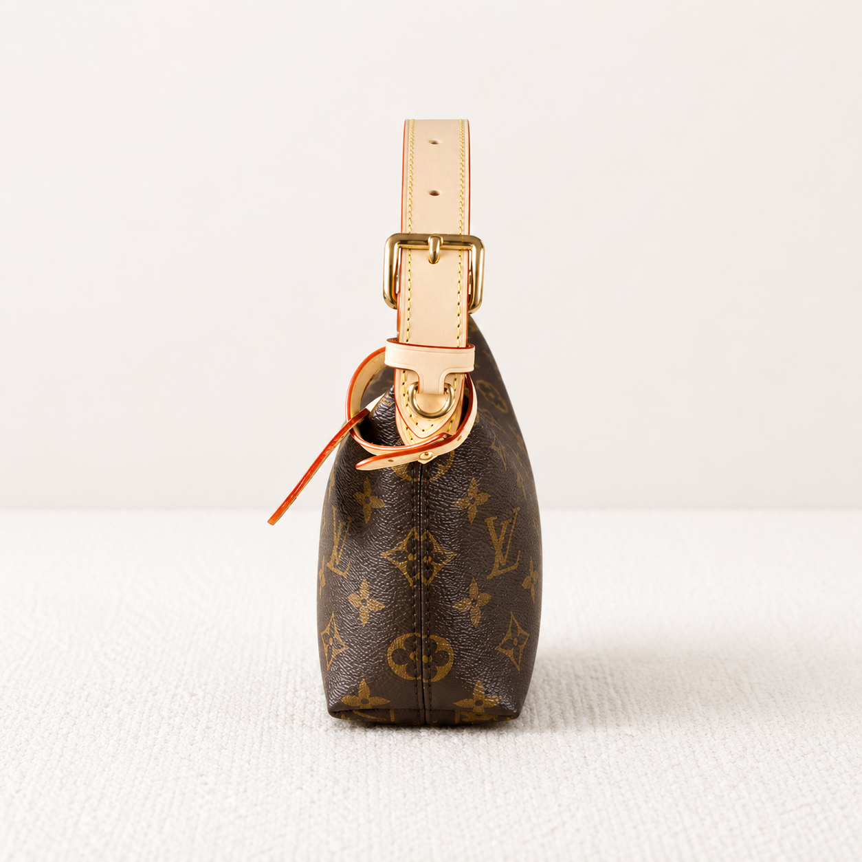 Louis Vuitton – Pochette Hills